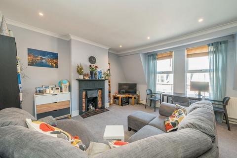 undefined, Richmond Road, Twickenham TW1