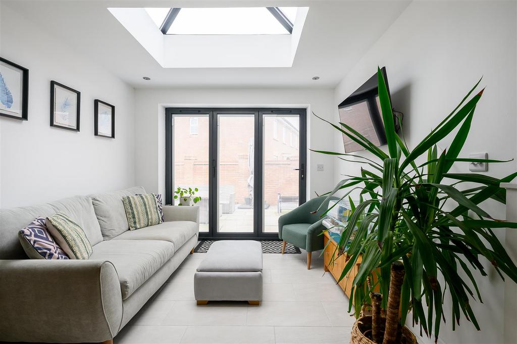 Garden/Family Room