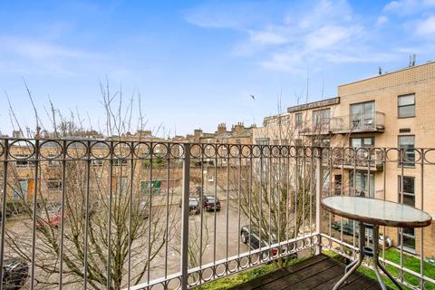 1 bedroom flat to rent, Altair Court, 204 Southgate Road, London