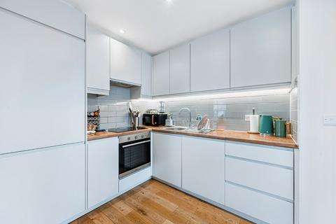 1 bedroom flat to rent, Berrymead Gardens, London