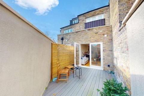 1 bedroom flat to rent, Berrymead Gardens, London