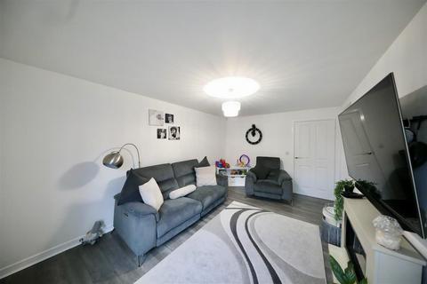 3 bedroom detached house for sale, Lumley Avenue, Kingswood, Hull