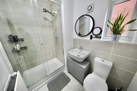 3 bedroom detached house for sale, Lumley Avenue, Kingswood, Hull