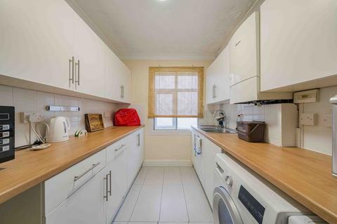 2 bedroom apartment for sale, Woodside Lane, Bexley