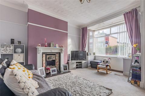 2 bedroom end of terrace house for sale, Colville Road, Greater Manchester OL1