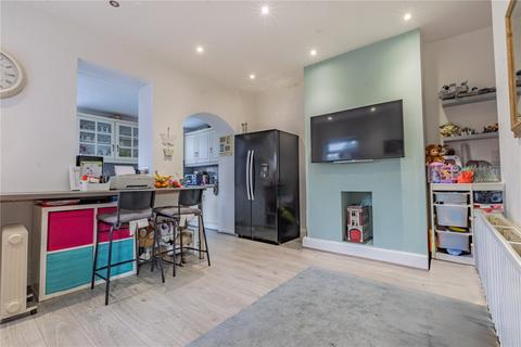 2 bedroom end of terrace house for sale, Colville Road, Greater Manchester OL1
