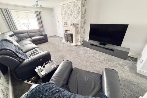 3 bedroom end of terrace house for sale, Wilmslow Drive, Great Sutton