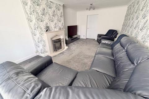 3 bedroom end of terrace house for sale, Wilmslow Drive, Great Sutton
