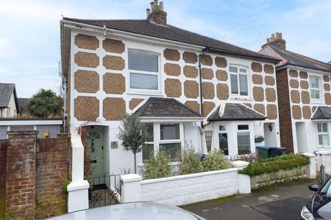 2 bedroom semi-detached house for sale, Essex Road, Bognor Regis