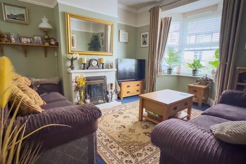 2 bedroom semi-detached house for sale, Essex Road, Bognor Regis
