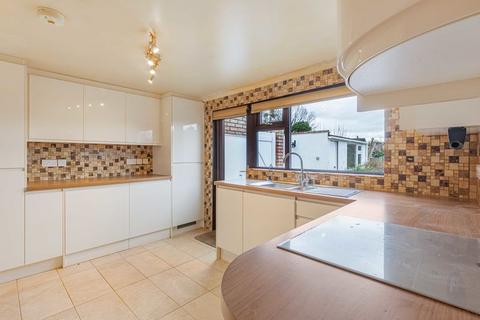 4 bedroom bungalow for sale, Queenswood Road, Sidcup