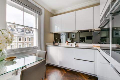 3 bedroom flat for sale, Onslow Gardens, South Kensington, London