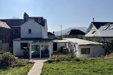 4 bedroom terraced house for sale, Park Crescent, Abergavenny