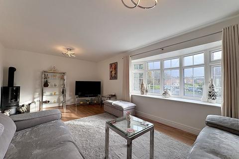 undefined, Viewfield Crescent, SEDGLEY, DY3 3UL