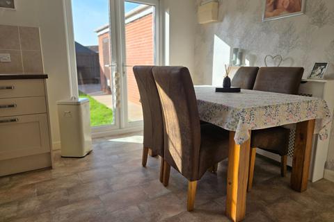 3 bedroom semi-detached house for sale, Belton Park Road, Skegness, PE25 1GW