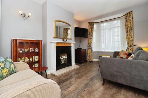 3 bedroom end of terrace house for sale, Cecil Street, Rothwell, Kettering