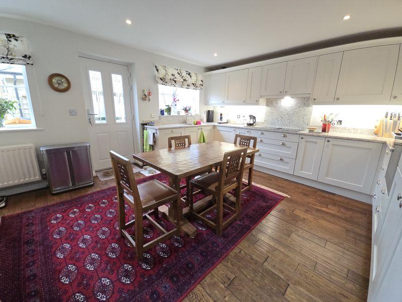 Kitchen / Diner