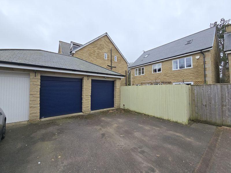 Double Garage &...