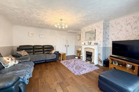 3 bedroom semi-detached house for sale, Rowan Grove, Burntwood, WS7 4RL