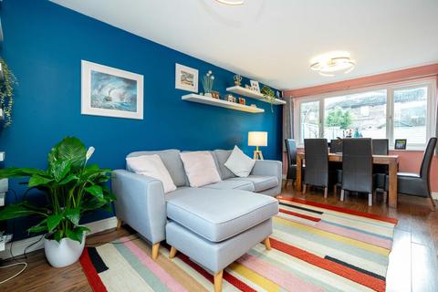3 bedroom end of terrace house for sale, 12 Plover Grove, Lincoln