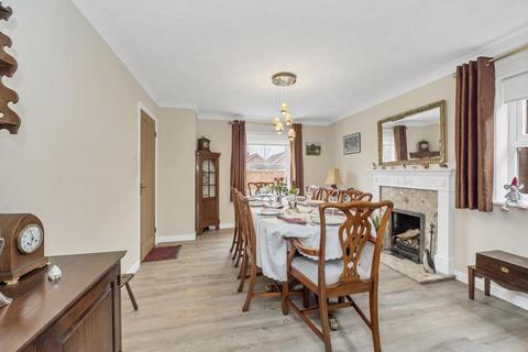 3 bedroom detached house for sale, Shickle Place, Hopton