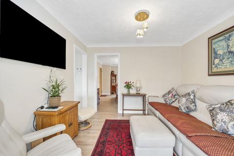 3 bedroom detached house for sale, Shickle Place, Hopton