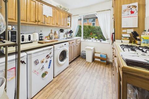 2 bedroom apartment for sale, FURROWS PLACE - CATERHAM ON THE HILL