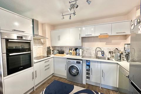2 bedroom apartment for sale, Chester Road, Stretford M32