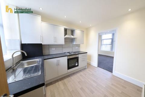 2 bedroom apartment to rent, Trinity Street, Huddersfield
