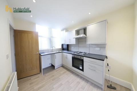 2 bedroom apartment to rent, Trinity Street, Huddersfield