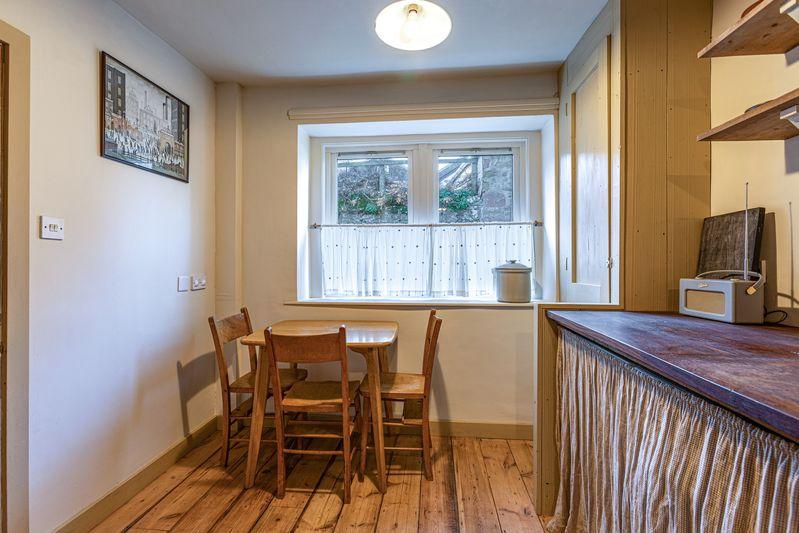 Breakfasting Kitchen