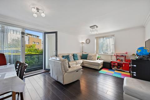 2 bedroom flat for sale, Oat House, 5 Peacock Close, Mill Hill, London NW7