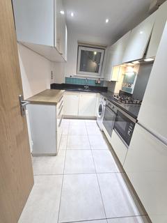 2 bedroom flat for sale, Oat House, 5 Peacock Close, Mill Hill, London NW7