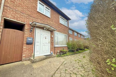 2 bedroom terraced house for sale, Churchfield Road, Houghton Regis