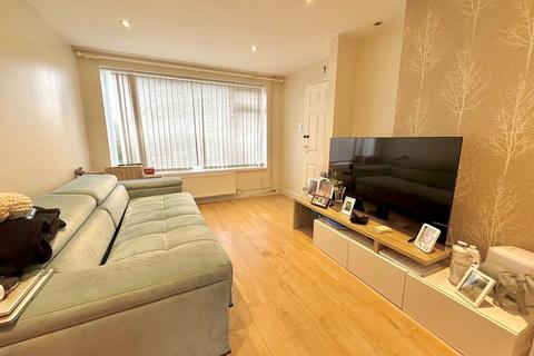 2 bedroom terraced house for sale, Churchfield Road, Houghton Regis