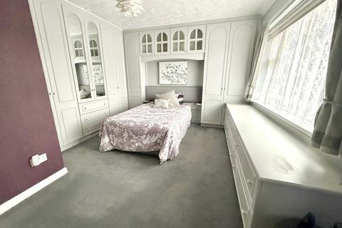 undefined, Oakwell Close, Dunstable