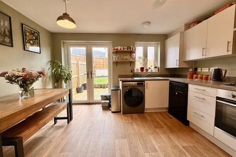 3 bedroom terraced house for sale, Encombe Street , Plymouth Chain free town house with garage versatile property