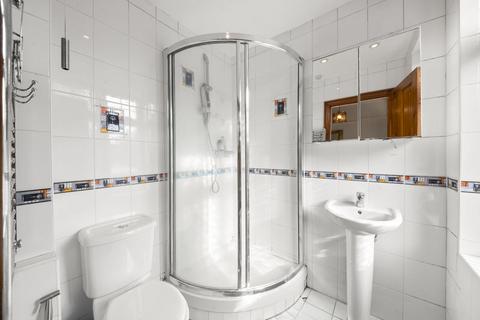 4 bedroom semi-detached house for sale, Barrow Point Avenue, Pinner