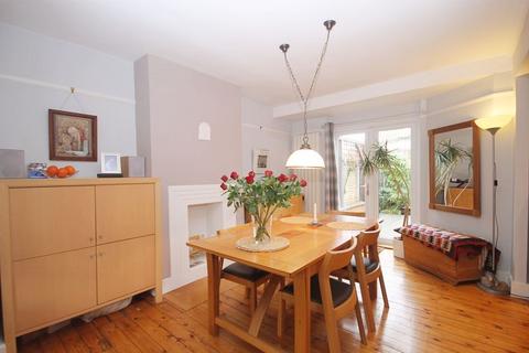 4 bedroom terraced house for sale, Clare Road, Greenford