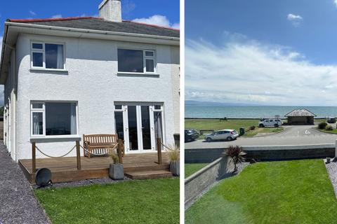 undefined, West Parade, Criccieth, Gwynedd, LL52