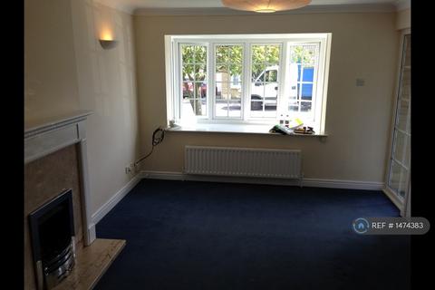 undefined, Oakdene Gardens, Leeds, LS17