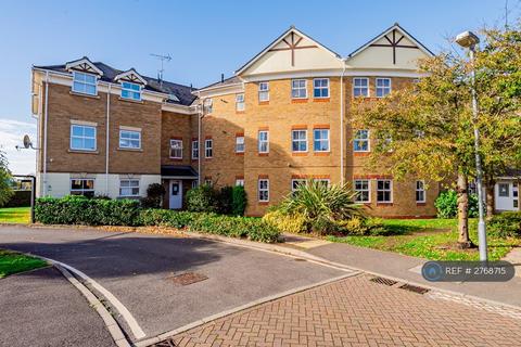 2 bedroom flat to rent, Arklay Close, Uxbridge, UB8