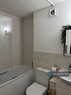 2 bedroom flat to rent, Ashbourne Court, London, N12