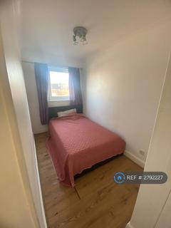 2 bedroom terraced house to rent, Long Court, Purfleet, RM19