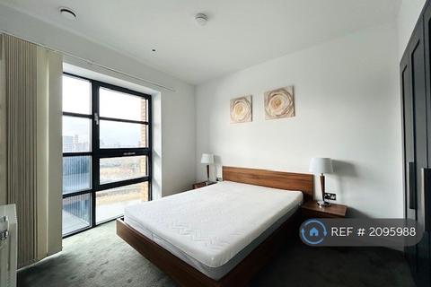 1 bedroom flat to rent, Amelia House, London, E14