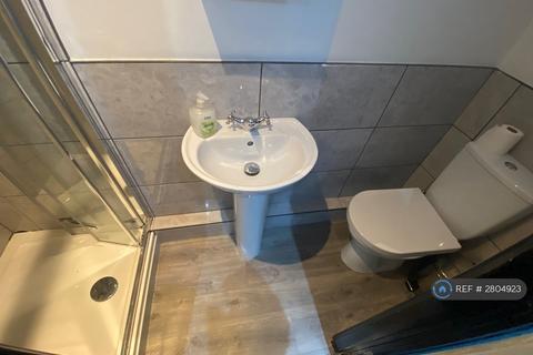 Studio to rent, Winmarleigh Street, Warrington, WA1