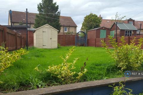 2 bedroom terraced house to rent, Carmel Avenue, Kirkliston, EH29