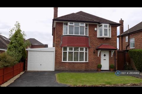 3 bedroom detached house to rent, Charlecote Drive, Nottingham, NG8