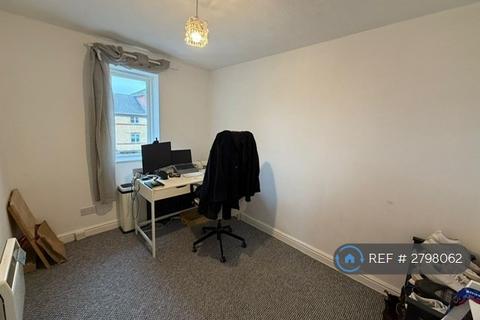undefined, Offers Court, Kingston Upon Thames, KT1