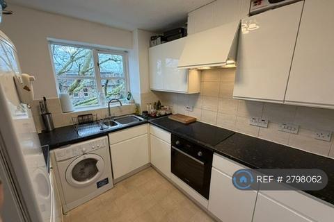 undefined, Offers Court, Kingston Upon Thames, KT1